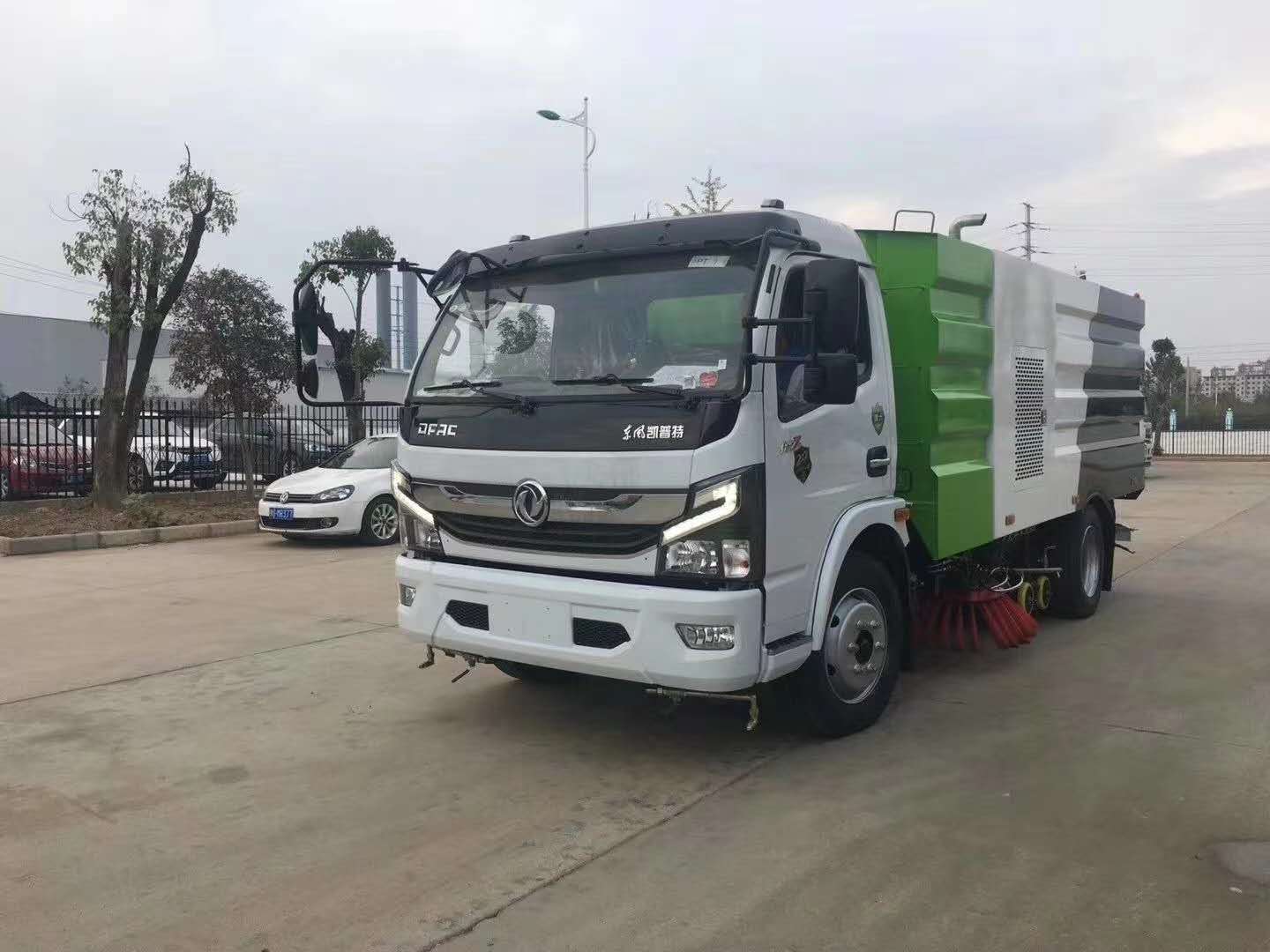 國六大多利卡洗掃車