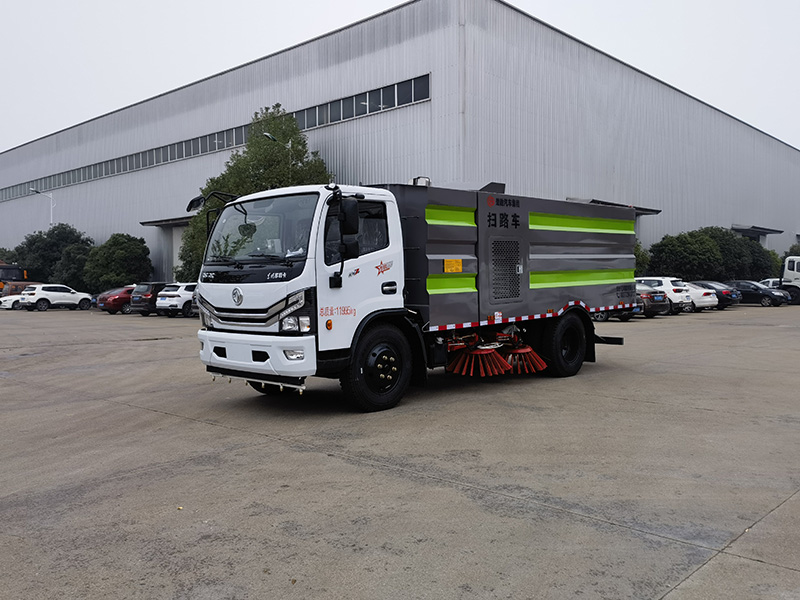 東風(fēng)大福瑞卡掃路車